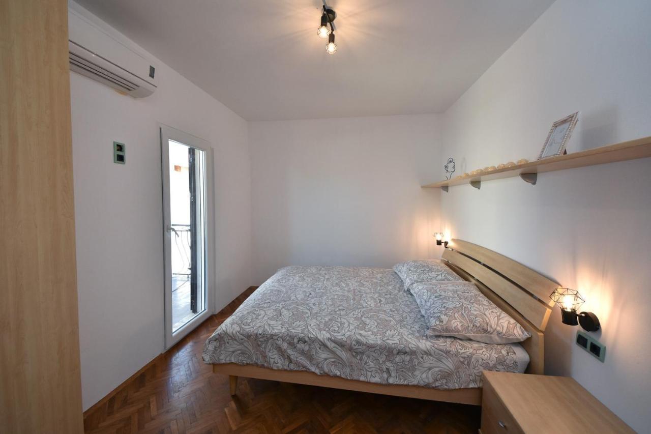 Family Apartment Sara Zadar Eksteriør bilde